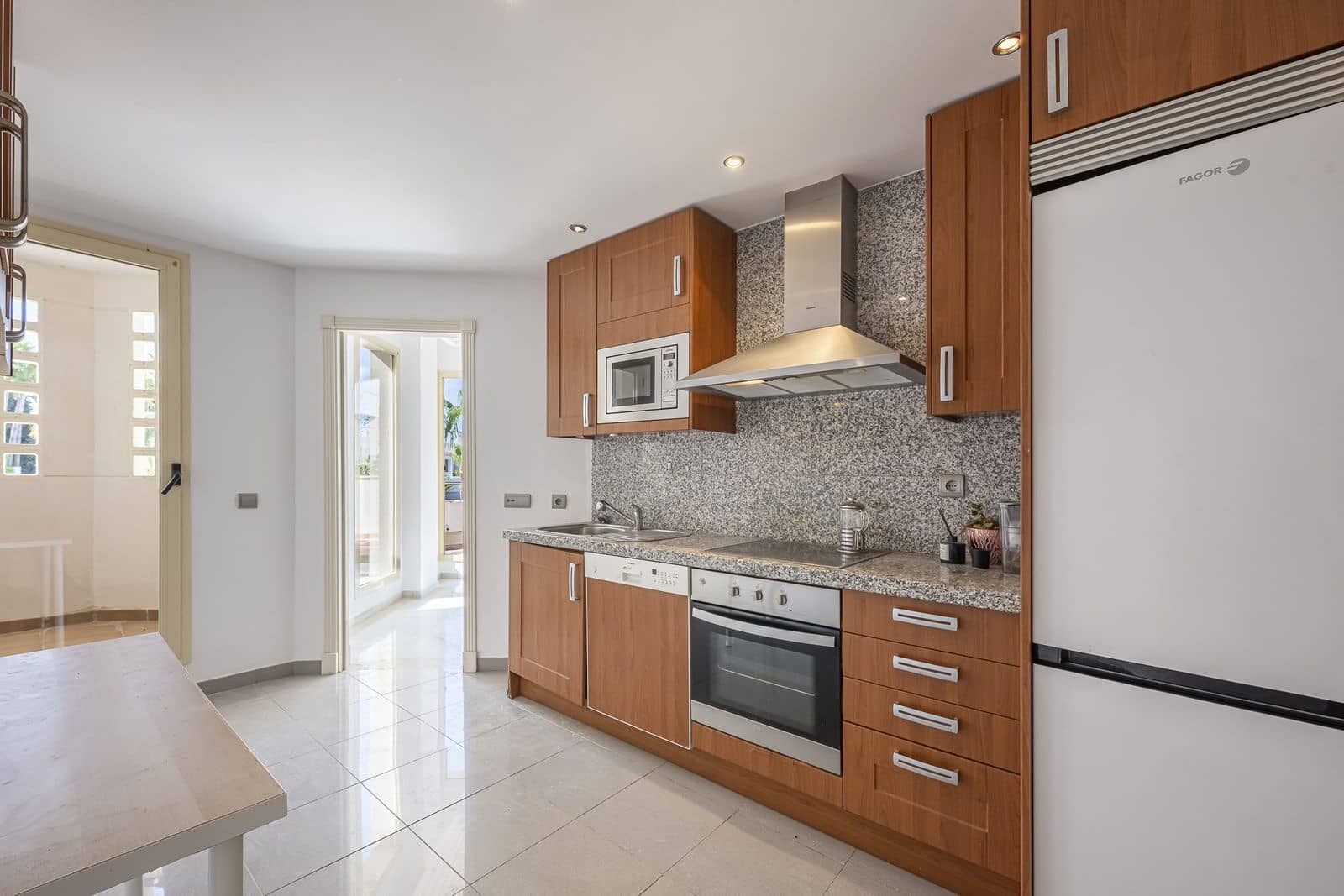 2 chambre Appartement à vendre à Aloha Golf - 520 000 € (Ref: 9878390)