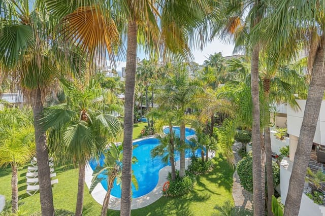 2 chambre Appartement à vendre à Aloha Golf, Marbella - 520 000 € (Ref: 9878390)