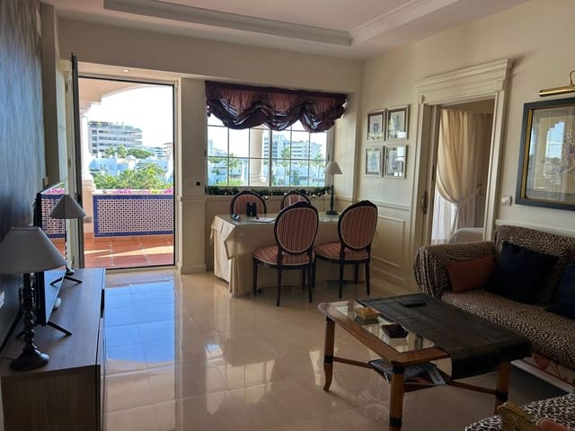 2 slaapkamer Appartement te koop in Golden Mile, Marbella - € 850.000 (Ref: 9878392)