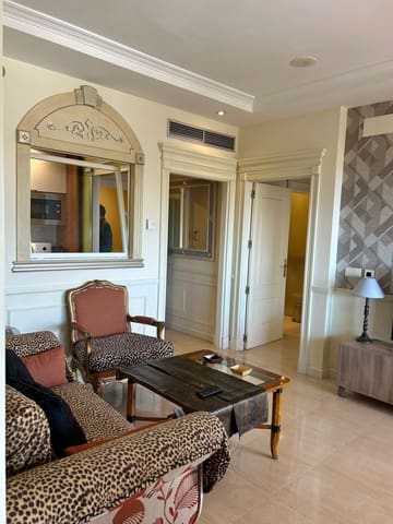 2 slaapkamer Appartement te koop in Golden Mile, Marbella - € 850.000 (Ref: 9878392)
