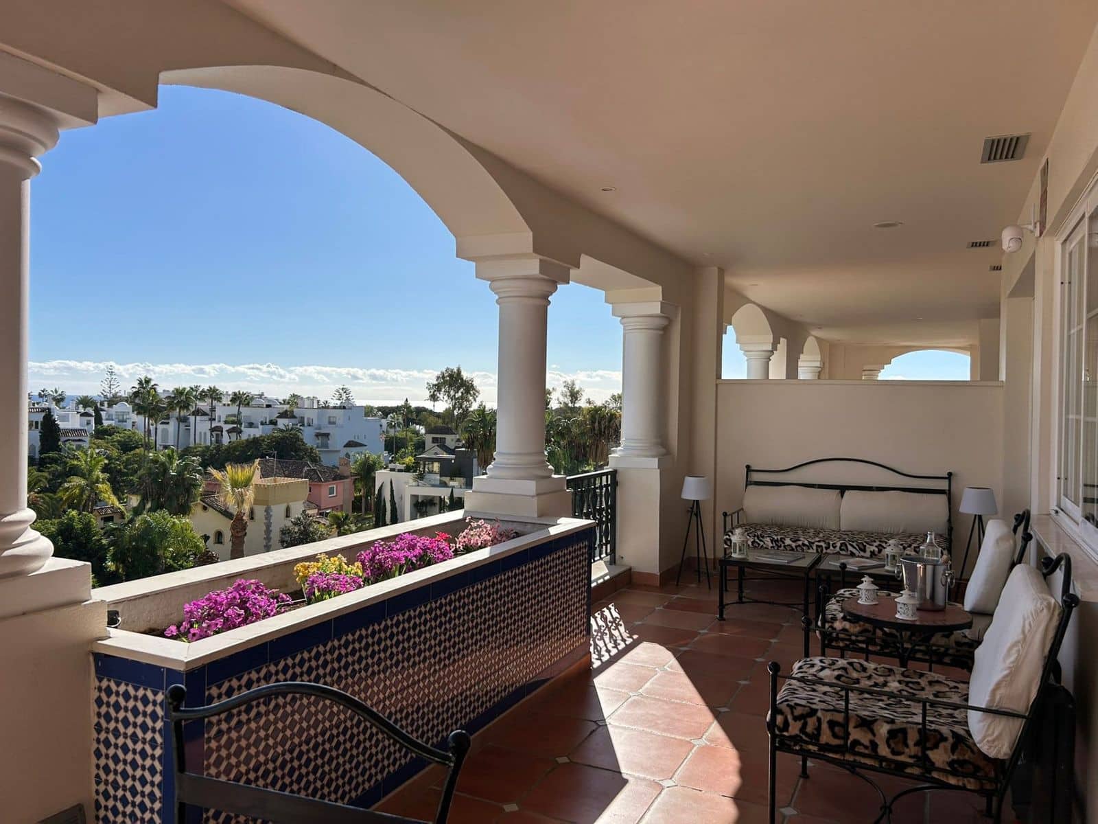 2 bedroom Apartment for sale in Golden Mile - € 850,000 (Ref: 9878392)
