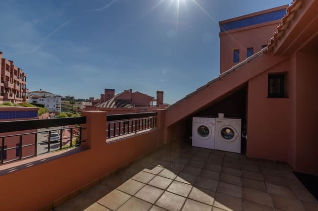 3 soveværelse Penthouse til salg i Calahonda, Mijas - € 1.150.000 (Ref: 9878396)