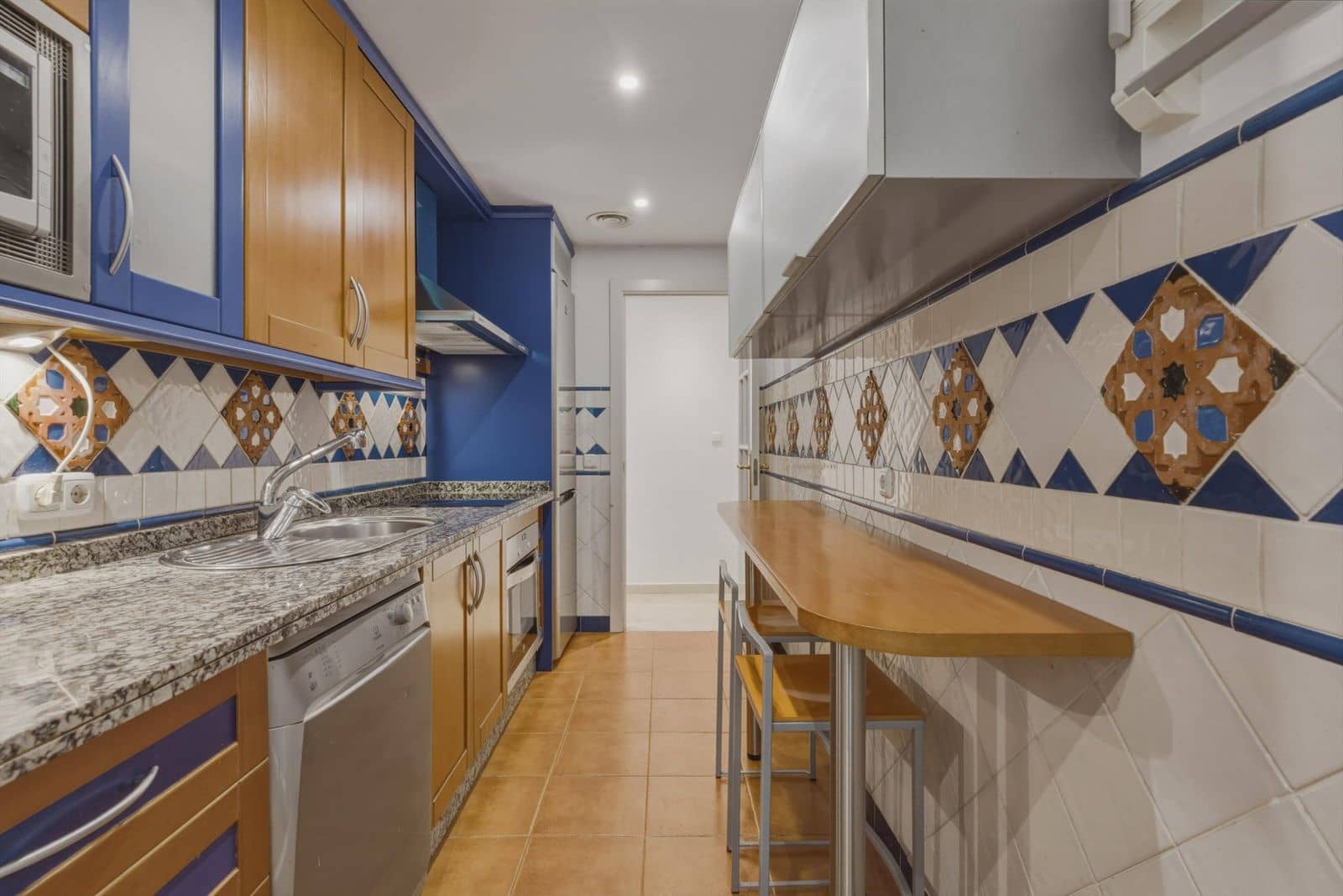 2 bedroom Apartment for sale in Golden Mile - € 550,000 (Ref: 9878398)