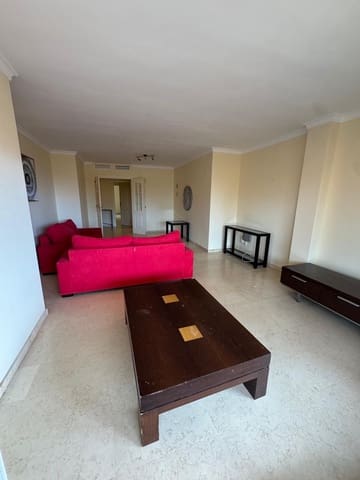Apartamento de 3 habitaciones en Elviria, Marbella en venta - 450.000 € (Ref: 9878399)