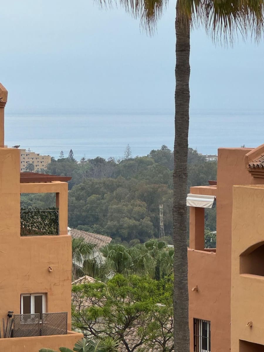 Apartamento de 3 habitaciones en Elviria en venta - 450.000 € (Ref: 9878399)