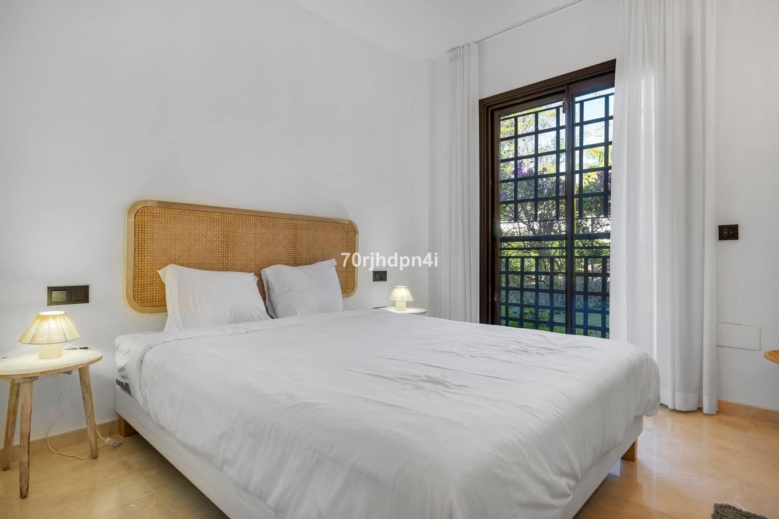 3 sypialnia Apartament na sprzedaż w New Golden Mile - 625 000 € (Ref: 9878402)