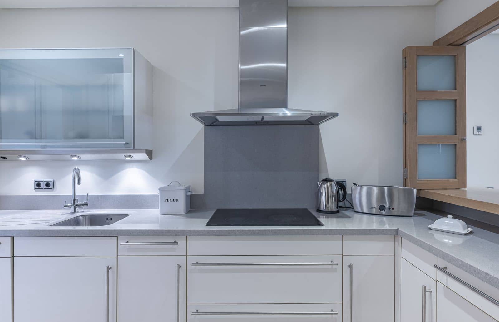 3 bedroom Apartment for sale in Golden Mile - € 1,795,000 (Ref: 9878404)