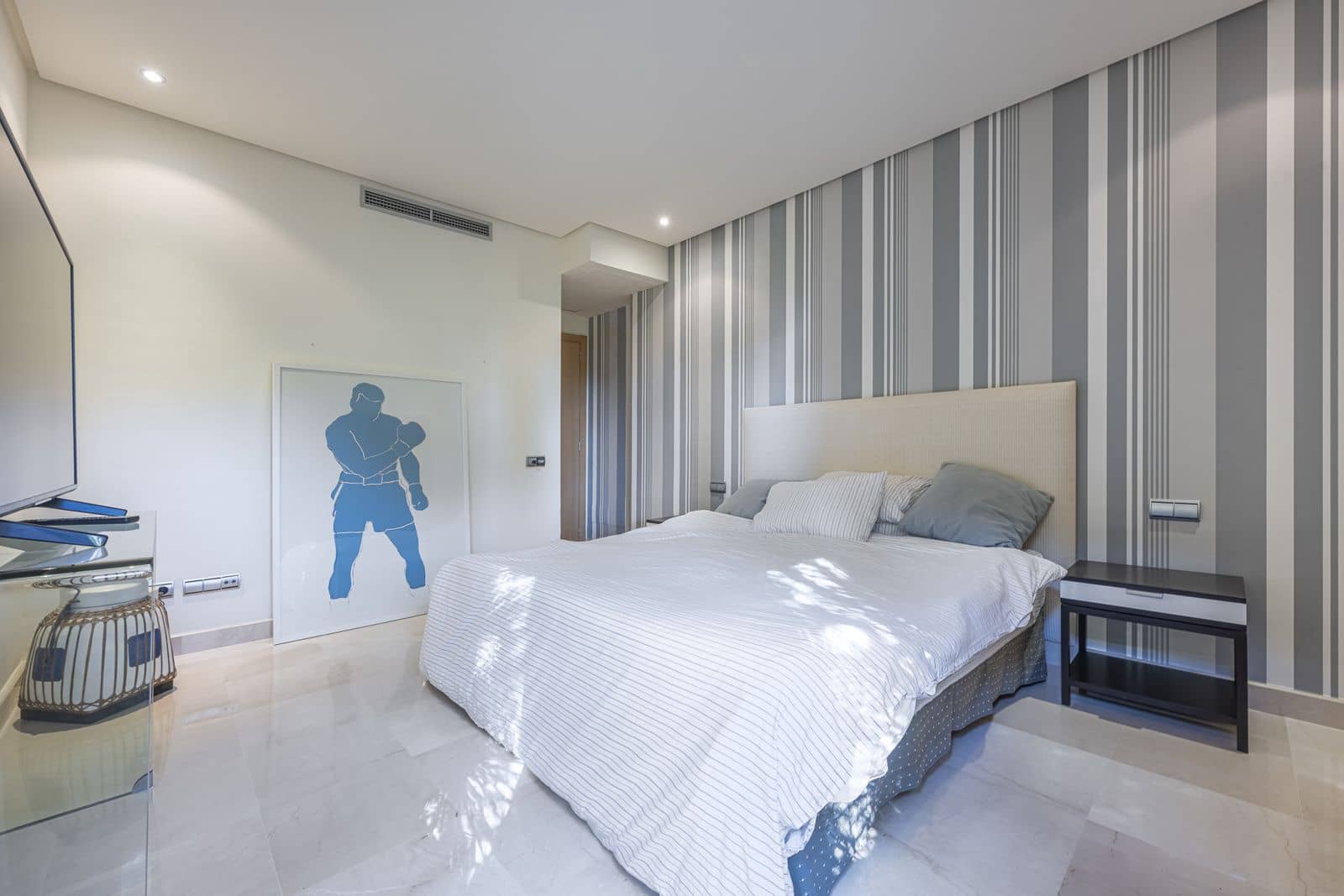 3 bedroom Apartment for sale in Golden Mile - € 1,795,000 (Ref: 9878404)