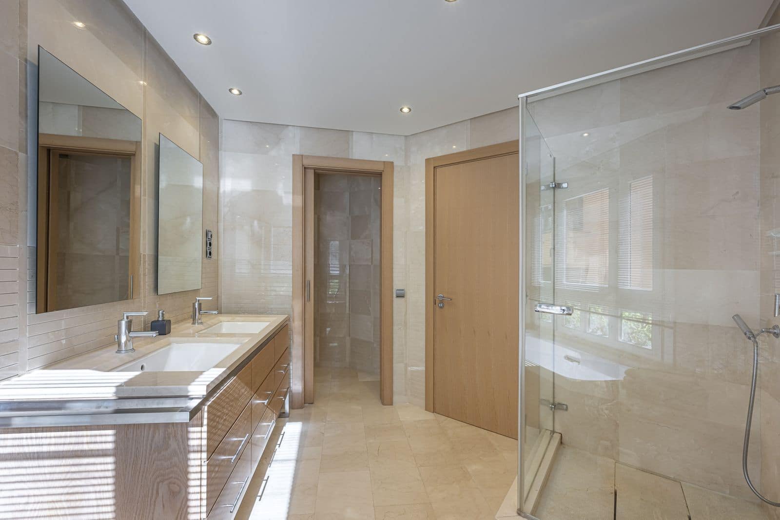 3 bedroom Apartment for sale in Golden Mile - € 1,795,000 (Ref: 9878404)