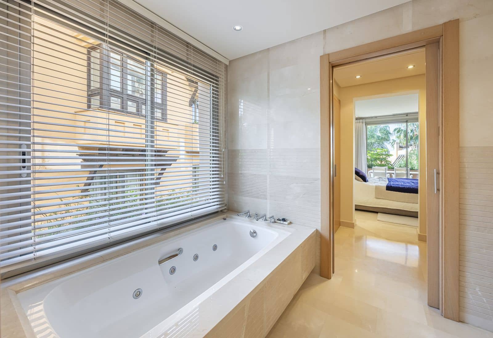 3 bedroom Apartment for sale in Golden Mile - € 1,795,000 (Ref: 9878404)