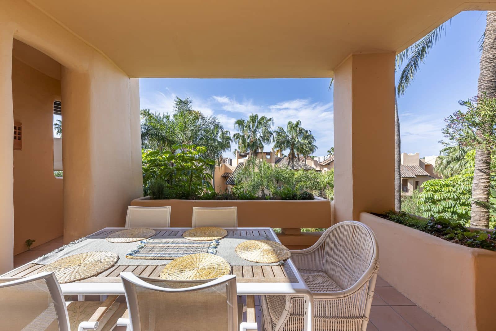 3 bedroom Apartment for sale in Golden Mile - € 1,795,000 (Ref: 9878404)