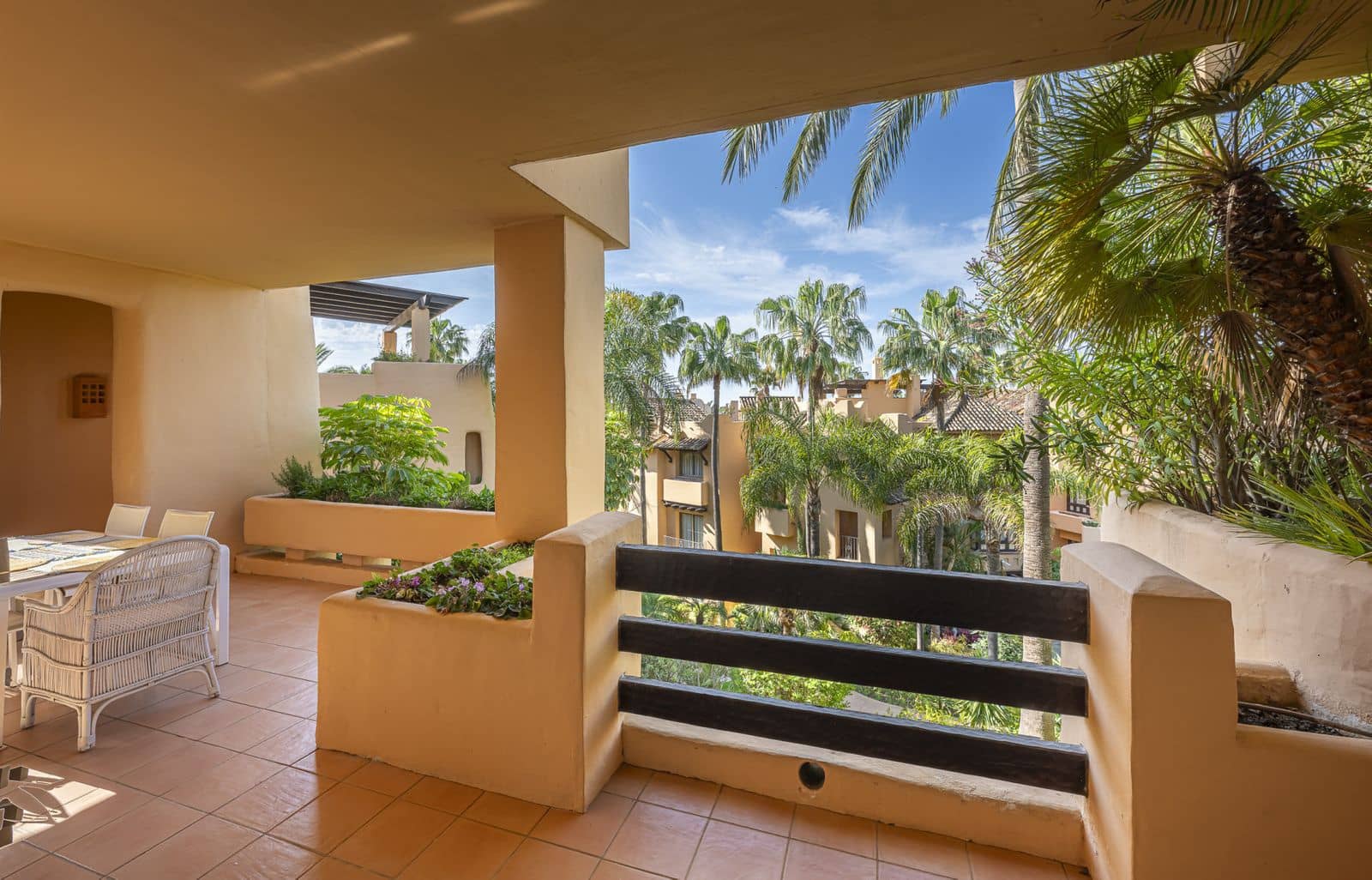 3 bedroom Apartment for sale in Golden Mile - € 1,795,000 (Ref: 9878404)