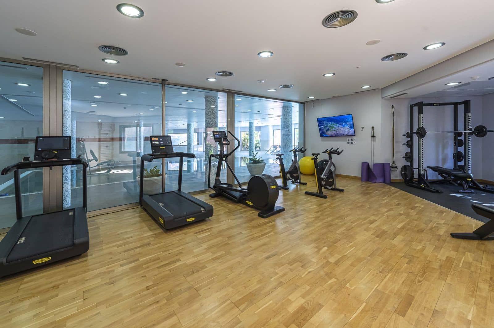 3 bedroom Apartment for sale in Golden Mile - € 1,795,000 (Ref: 9878404)