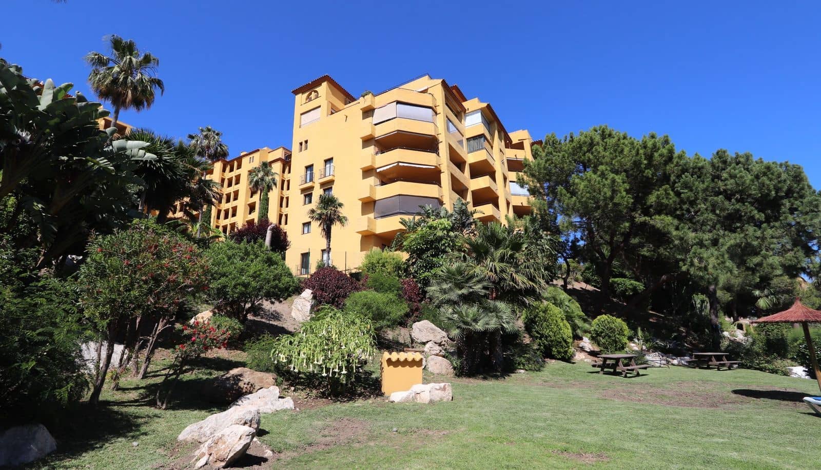 3 sypialnia Apartament na sprzedaż w New Golden Mile - 495 000 € (Ref: 9878407)