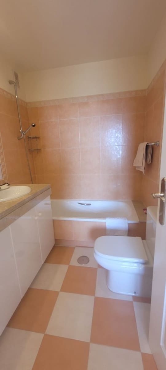 2 soveværelse Lejlighed til salg i Riviera del Sol - € 380.000 (Ref: 9878412)