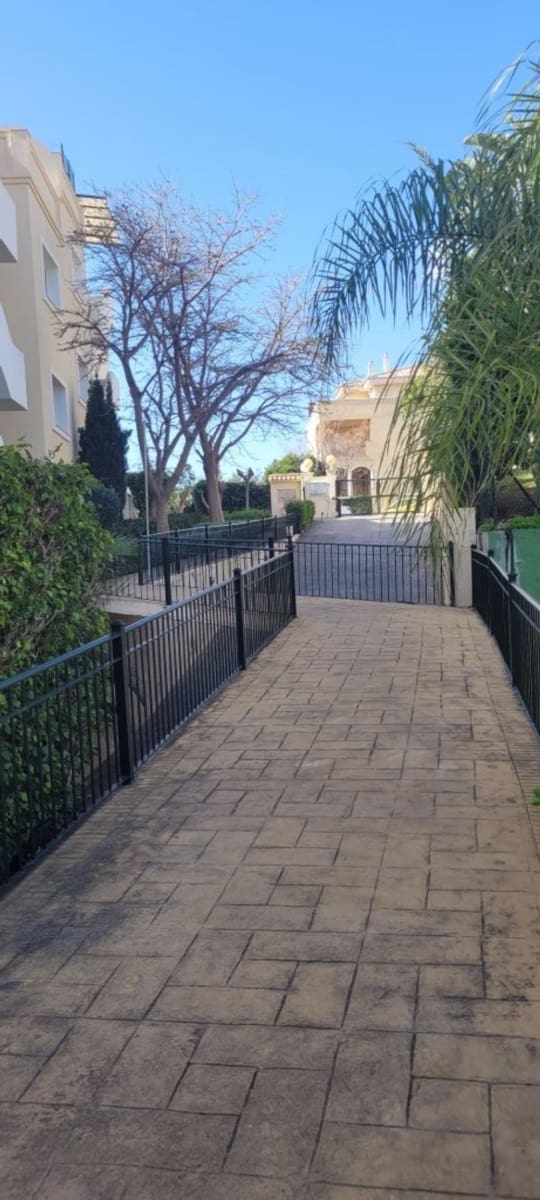 2 soveværelse Lejlighed til salg i Riviera del Sol - € 380.000 (Ref: 9878412)