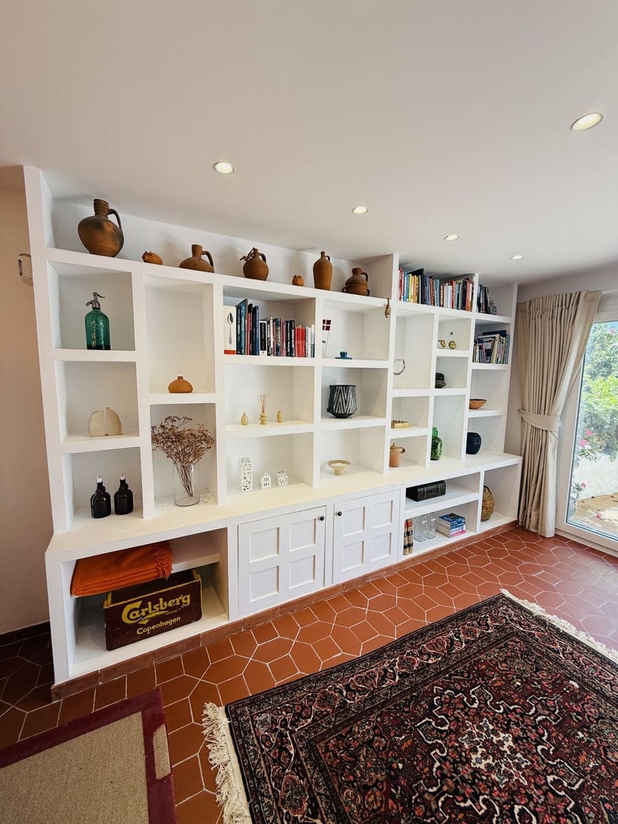 4 bedroom Semi-detached Villa for sale in Los Monteros - € 720,000 (Ref: 9878413)
