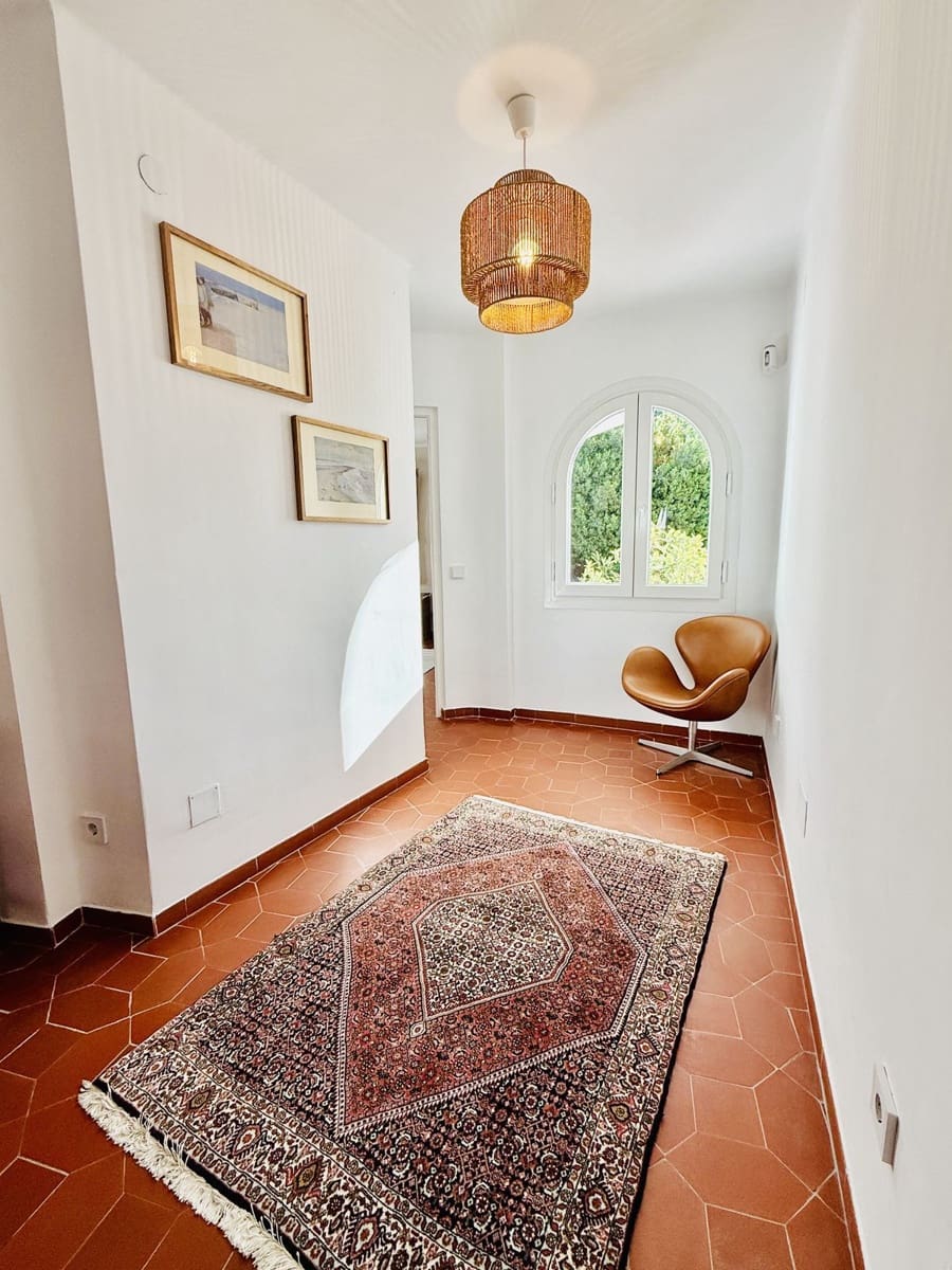 4 bedroom Semi-detached Villa for sale in Los Monteros - € 720,000 (Ref: 9878413)