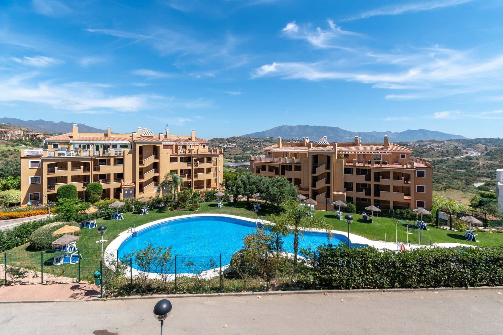 2 soveværelse Lejlighed til salg i La Cala de Mijas - € 360.000 (Ref: 9878422)