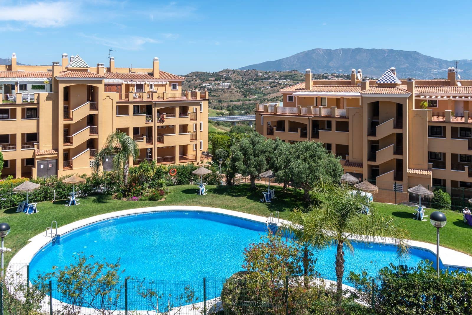 2 soveværelse Lejlighed til salg i La Cala de Mijas - € 360.000 (Ref: 9878422)