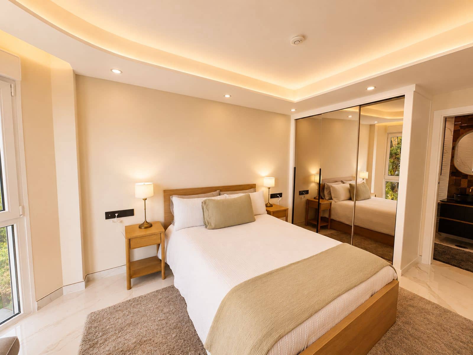 2 sovrum Takvåning till salu i Estepona - 1 395 000 € (Ref: 9878425)