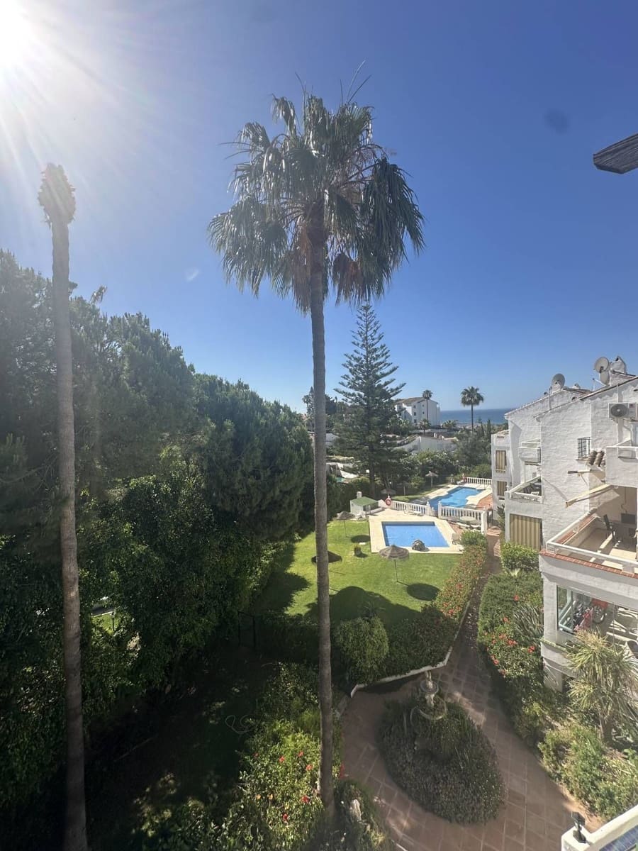 3 soveværelse Lejlighed til salg i Riviera del Sol - € 395.000 (Ref: 9878426)