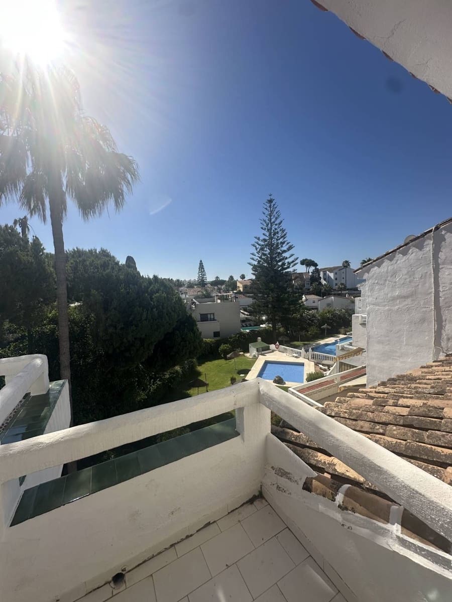 3 soveværelse Lejlighed til salg i Riviera del Sol - € 395.000 (Ref: 9878426)