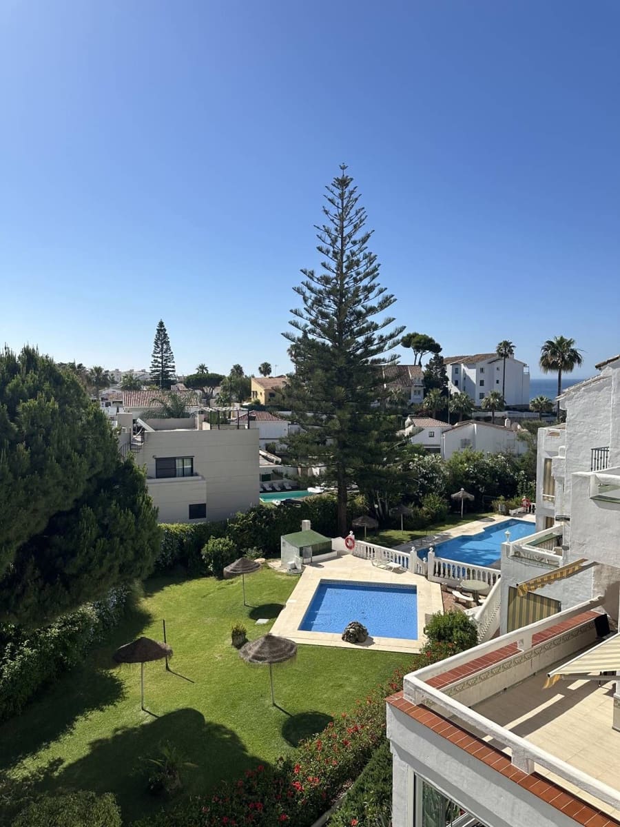 3 soveværelse Lejlighed til salg i Riviera del Sol - € 395.000 (Ref: 9878426)