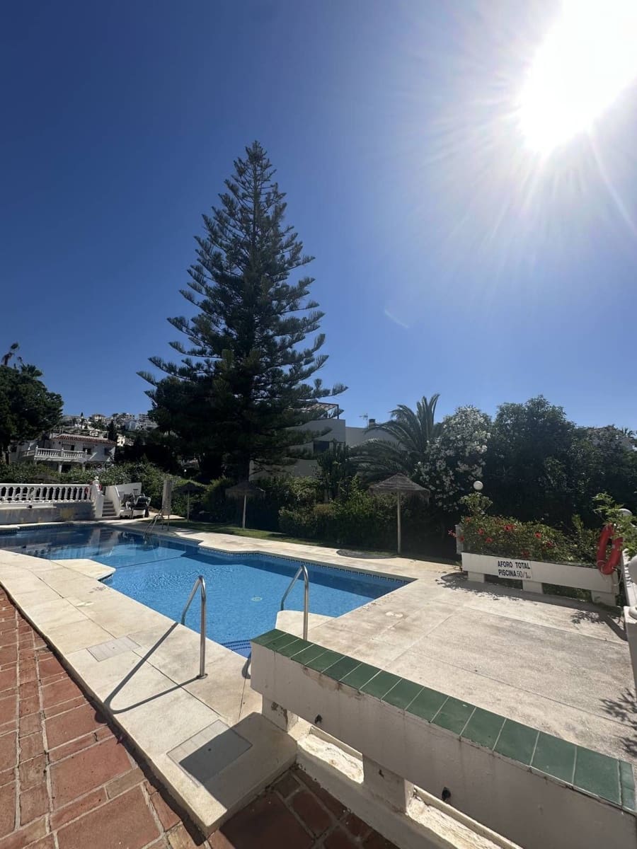 3 soveværelse Lejlighed til salg i Riviera del Sol - € 395.000 (Ref: 9878426)