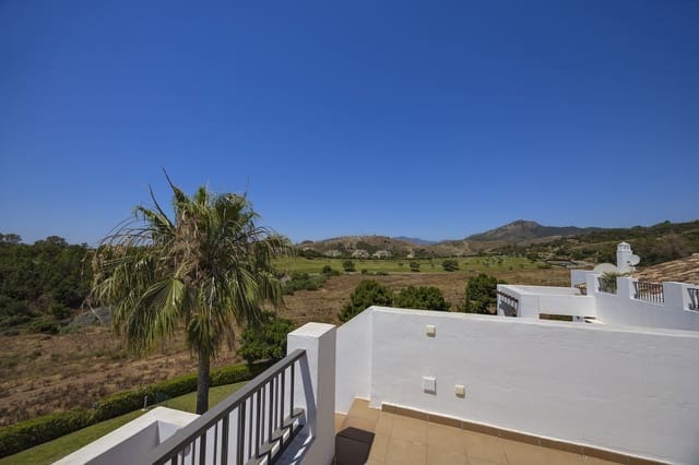 3 soveværelse Penthouse til salg i Los Arqueros, Benahavís - € 545.000 (Ref: 9878427)