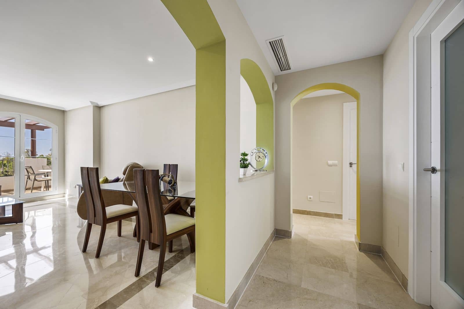 3 chambre Penthouse à vendre à Los Arqueros - 545 000 € (Ref: 9878427)
