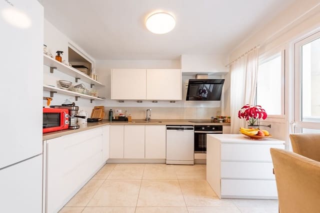 1 slaapkamer Strandappartement te koop in Huerta Nueva, Estepona - € 259.000 (Ref: 9878433)