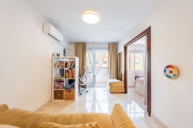 1 slaapkamer Strandappartement te koop in Huerta Nueva, Estepona - € 259.000 (Ref: 9878433)