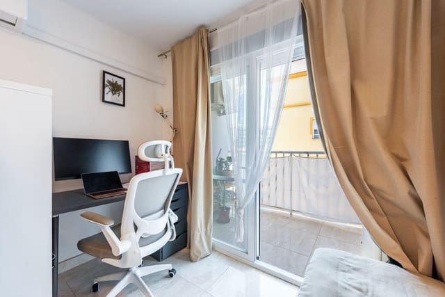 1 slaapkamer Strandappartement te koop in Huerta Nueva, Estepona - € 259.000 (Ref: 9878433)