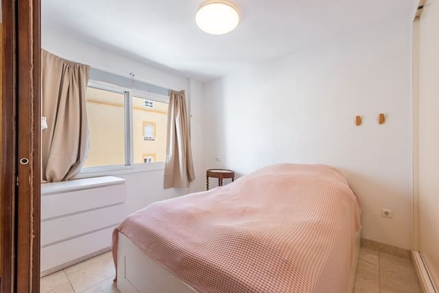 1 slaapkamer Strandappartement te koop in Huerta Nueva, Estepona - € 259.000 (Ref: 9878433)