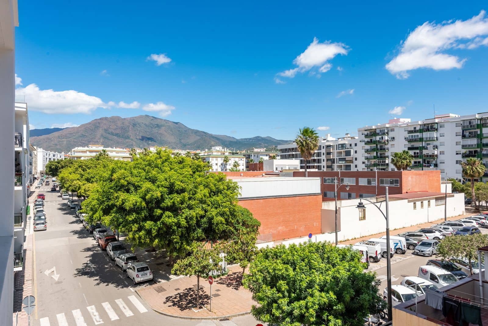 1 makuuhuone Ranta-asunto myytävänä paikassa Estepona - 259 000 € (Ref: 9878433)