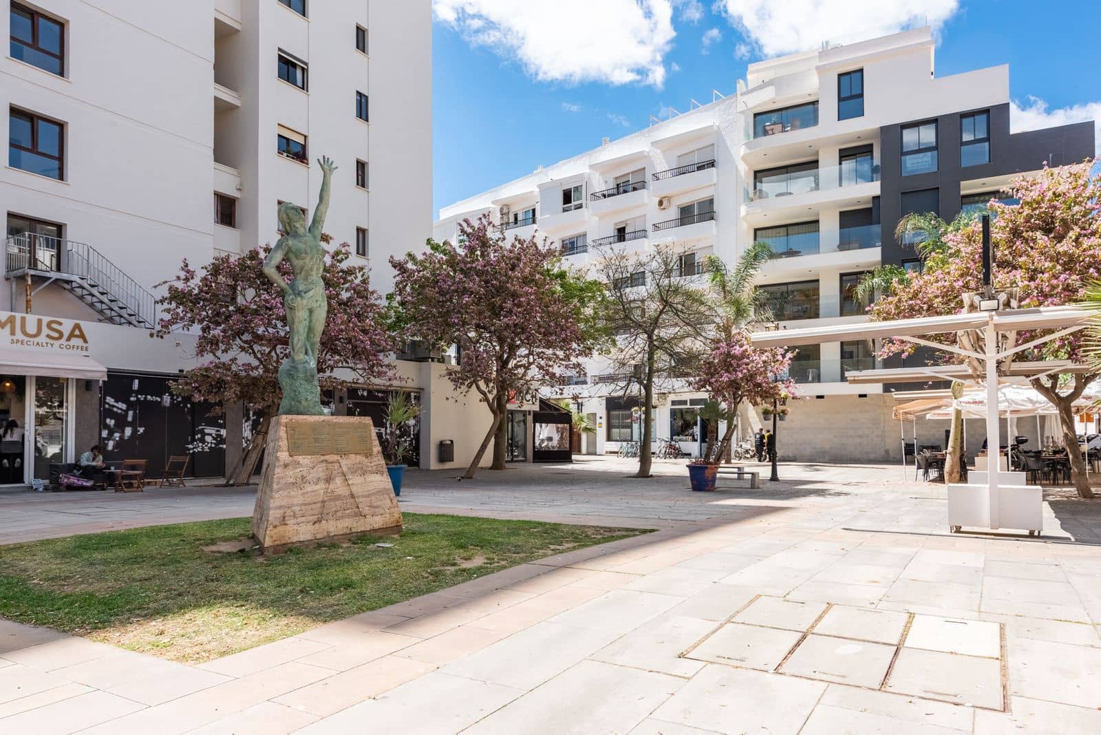 1 makuuhuone Ranta-asunto myytävänä paikassa Estepona - 259 000 € (Ref: 9878433)