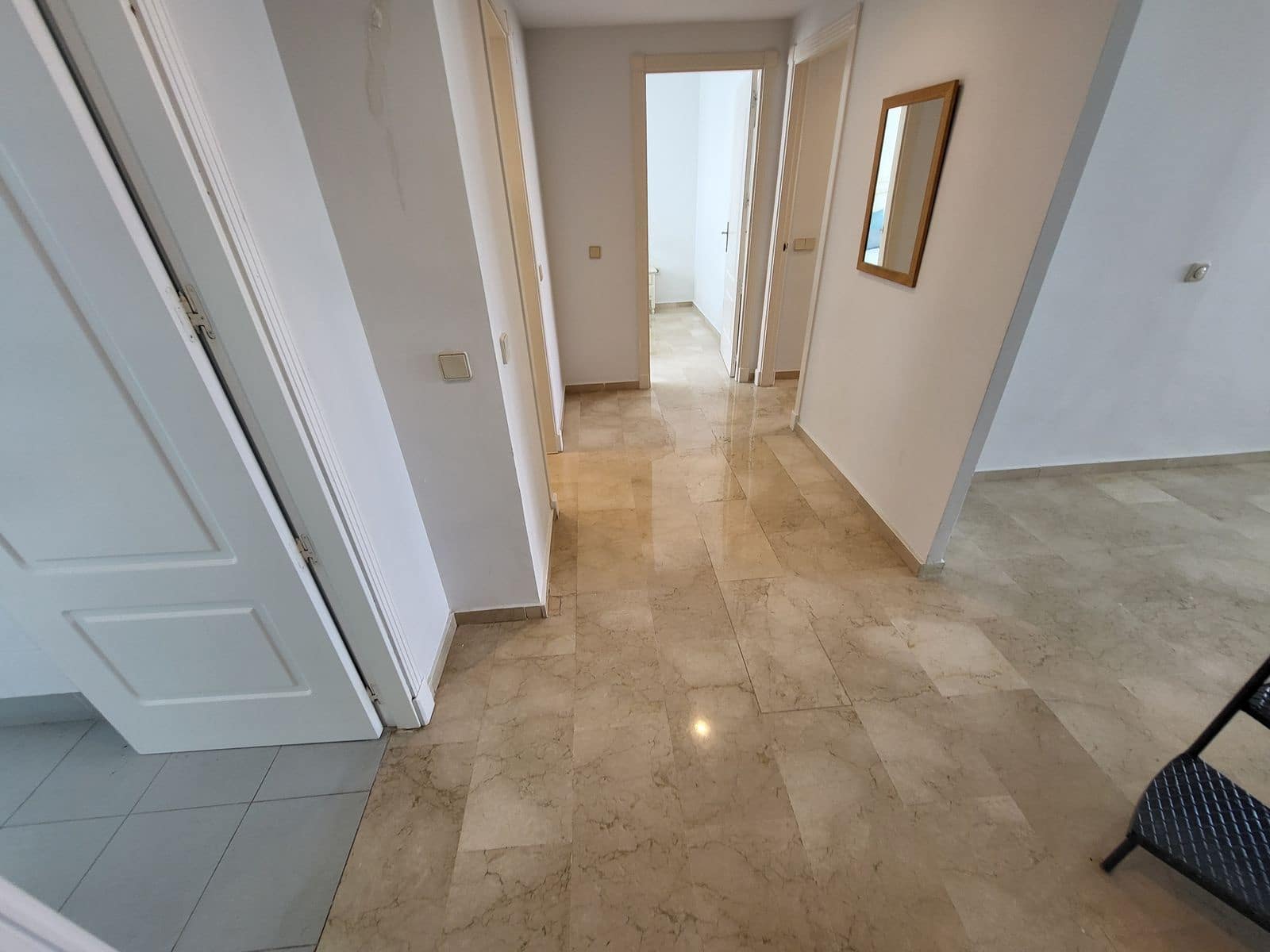 4 slaapkamer Penthouse te koop in Puerto Banus - € 1.050.000 (Ref: 9878435)