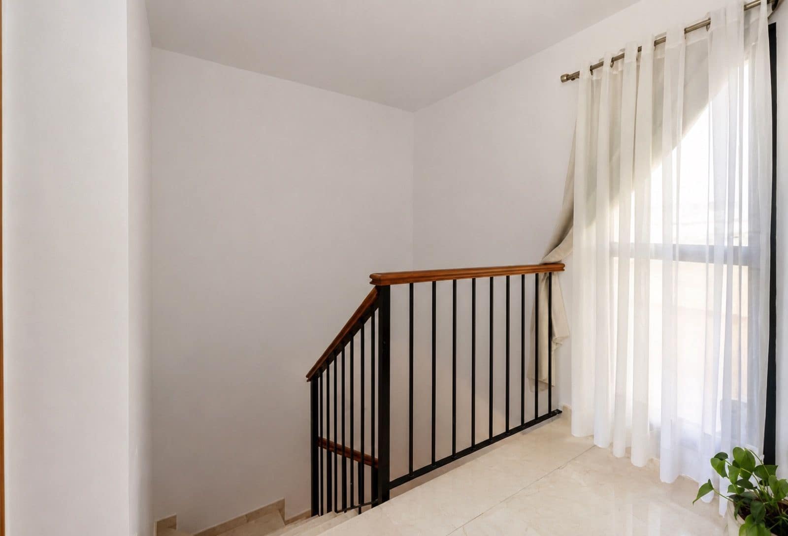3 slaapkamer Penthouse te koop in New Golden Mile - € 529.000 (Ref: 9878436)