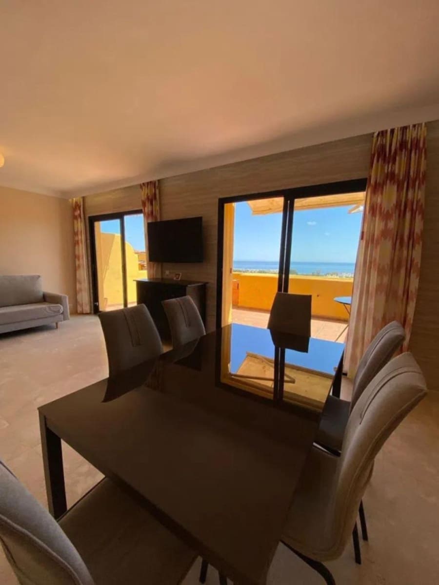 4 soveværelse Penthouse til salg i Estepona - € 590.000 (Ref: 9878437)