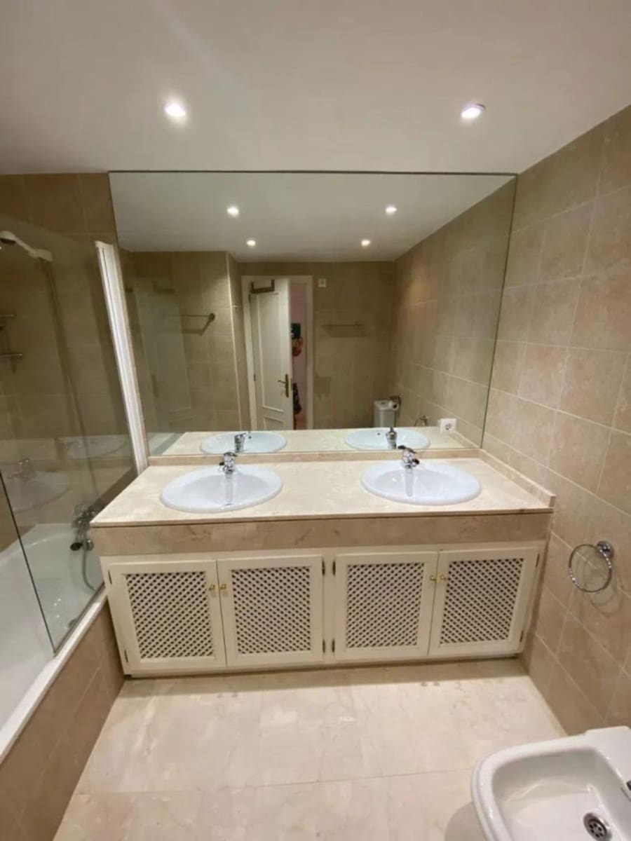 4 soveværelse Penthouse til salg i Estepona - € 590.000 (Ref: 9878437)