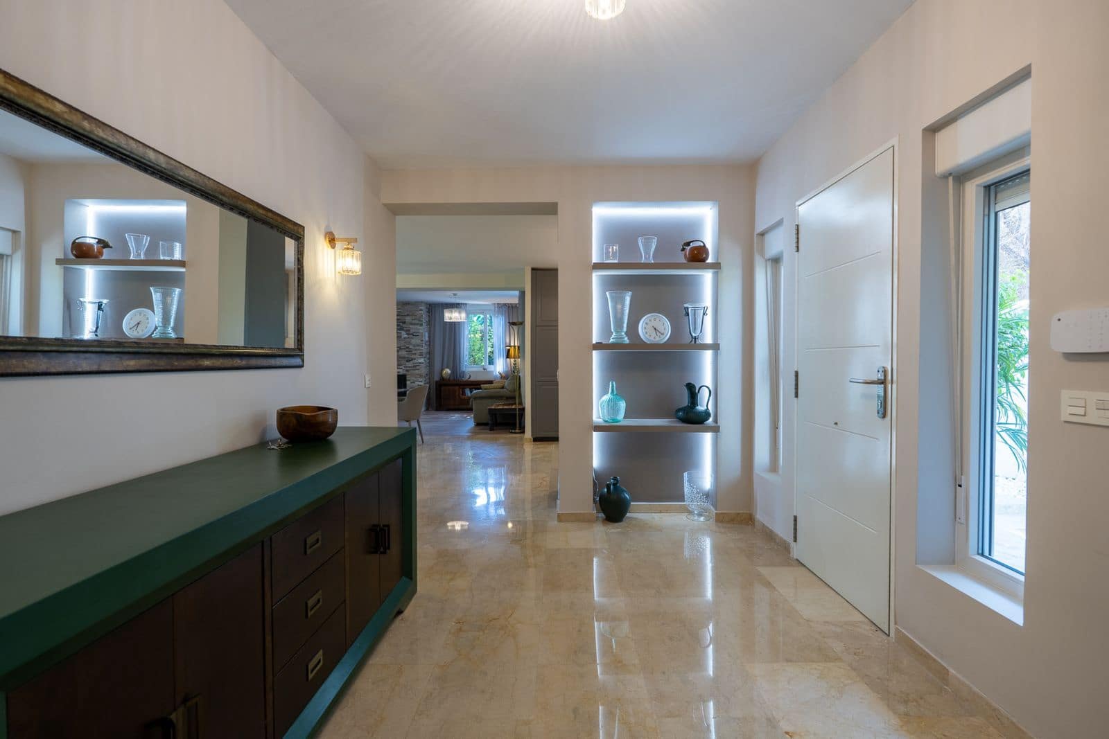 4 Zimmer Villa zu verkaufen in Marbesa - 1.295.000 € (Ref: 9884381)