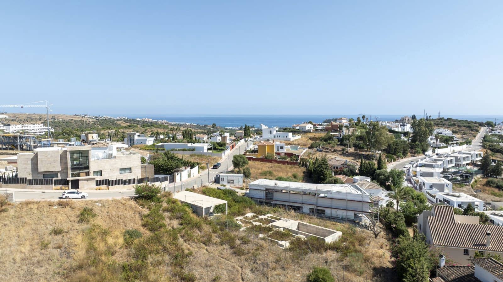Grunde uden byggetilladelser til salg i Estepona - € 350.000 (Ref: 9884386)