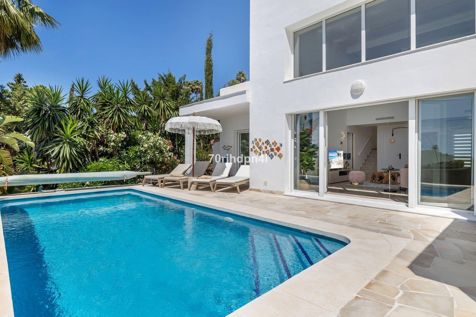 5 soverom Villa til salgs i Estepona - € 1 400 000 (Ref: 9884388)