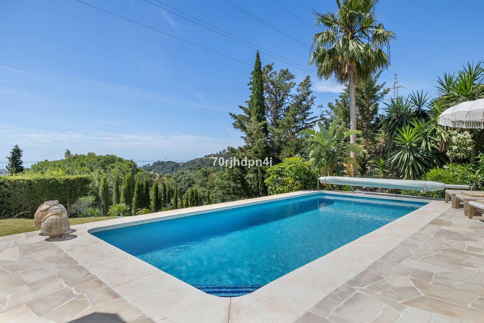 5 soverom Villa til salgs i Estepona - € 1 400 000 (Ref: 9884388)