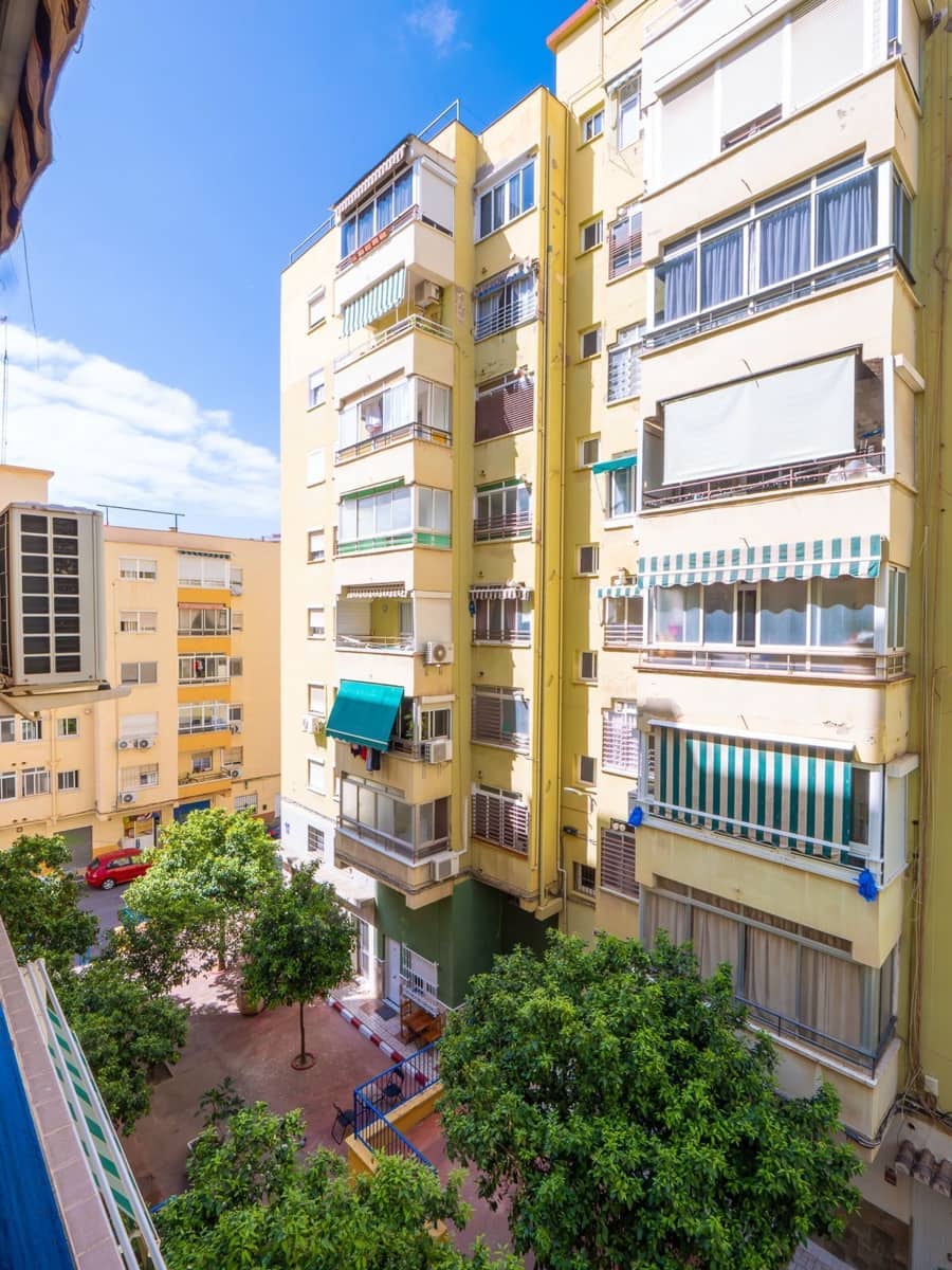 3 sypialnia Apartament na sprzedaż w Miasto Malaga - 329 000 € (Ref: 9884397)