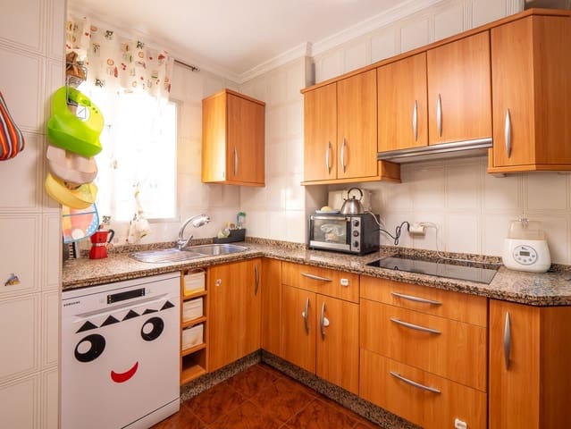 3 soveværelse Lejlighed til salg i Nueva Malaga, Málaga by - € 329.000 (Ref: 9884397)