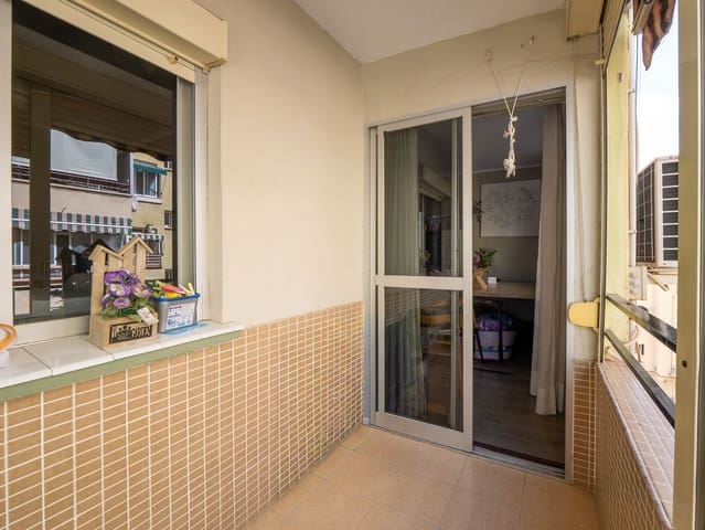 3 soveværelse Lejlighed til salg i Nueva Malaga, Málaga by - € 329.000 (Ref: 9884397)