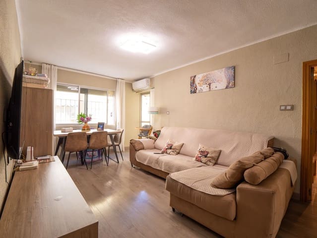 3 soveværelse Lejlighed til salg i Nueva Malaga, Málaga by - € 329.000 (Ref: 9884397)