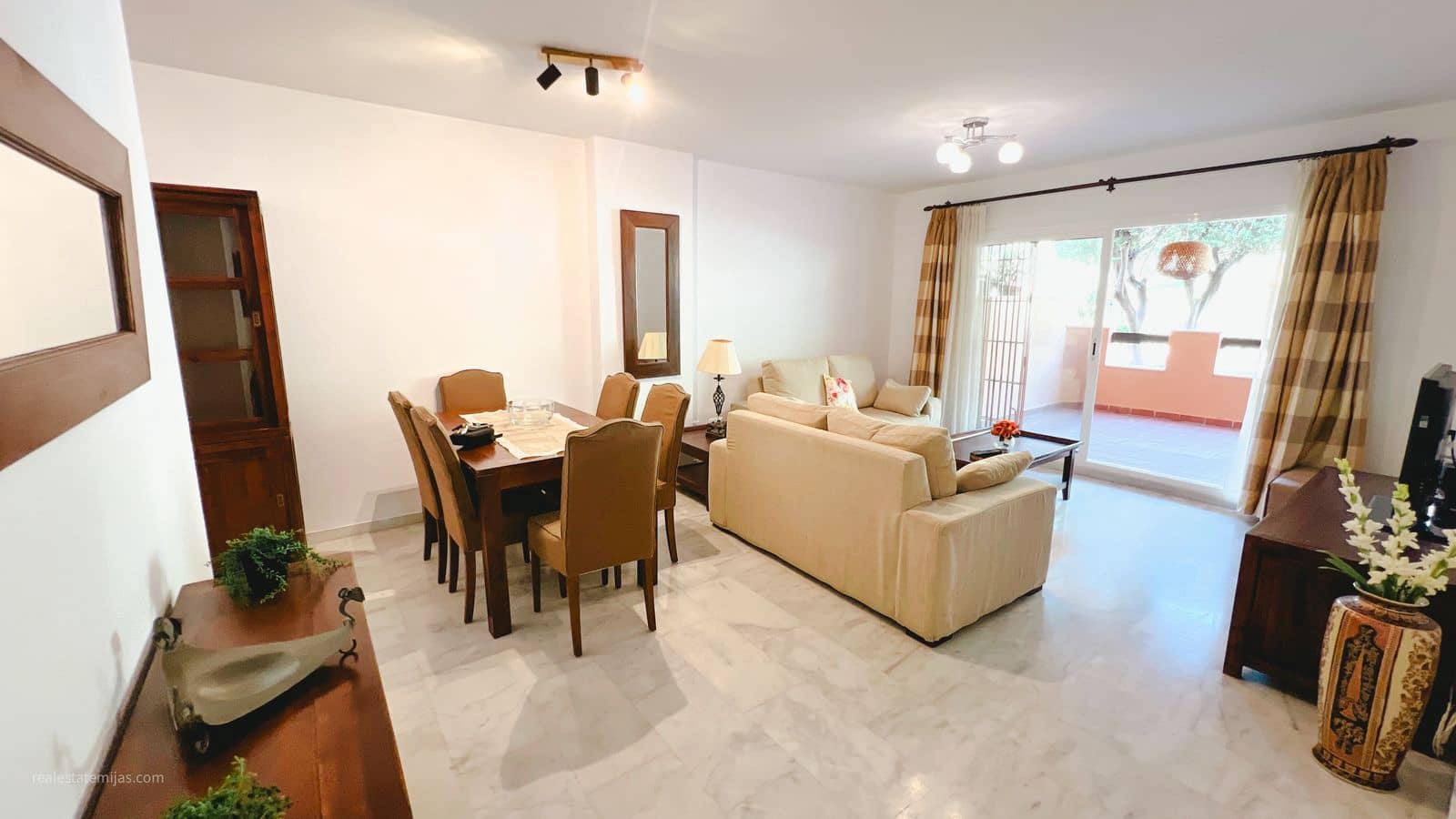2 soverom Leilighet til salgs i La Reserva - € 325 000 (Ref: 9884398)